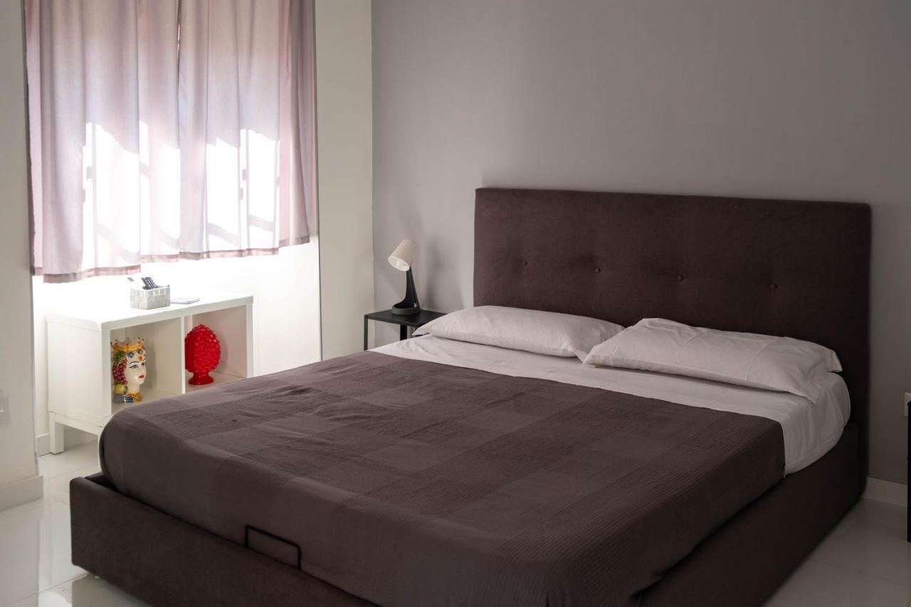 Casa Gale - House In Catania Center Apartment Exterior photo
